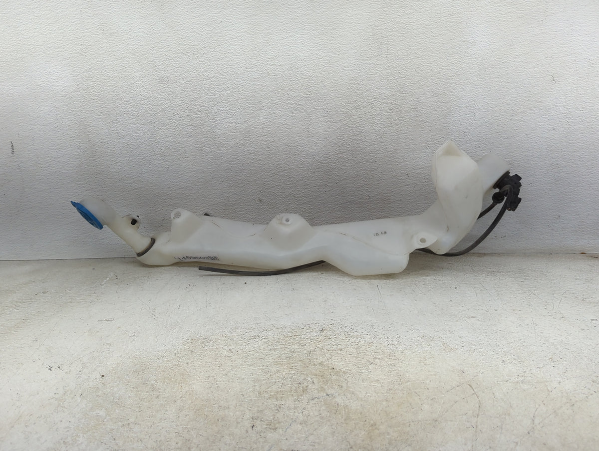 2014 Honda Cr-v Windshield Washer Fluid Reservoir Bottle Oem 1459503 - Oemusedautoparts1.com