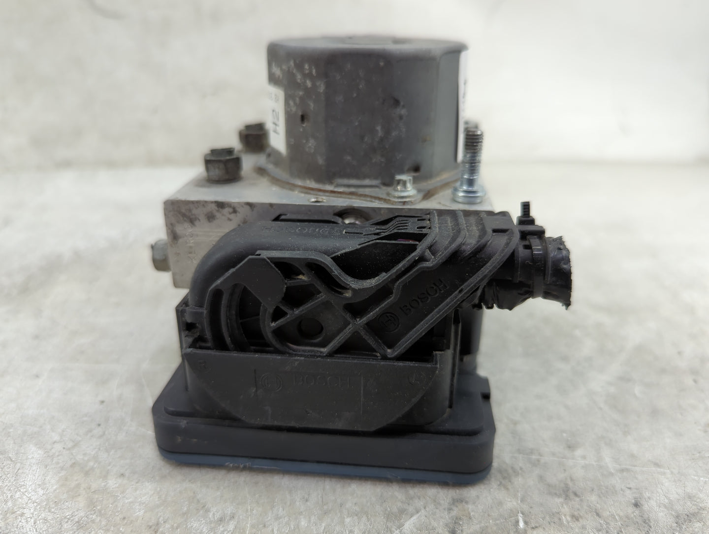2014 Honda Cr-V ABS Pump Control Module Replacement P/N:0265956026 2265106455 Fits OEM Used Auto Parts - Oemusedautoparts1.c