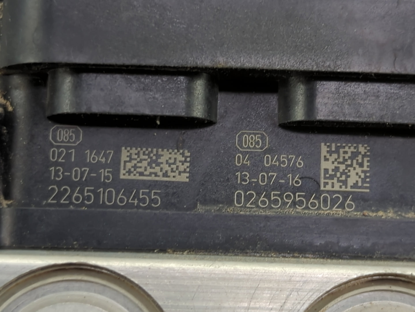 2014 Honda Cr-V ABS Pump Control Module Replacement P/N:0265956026 2265106455 Fits OEM Used Auto Parts - Oemusedautoparts1.c