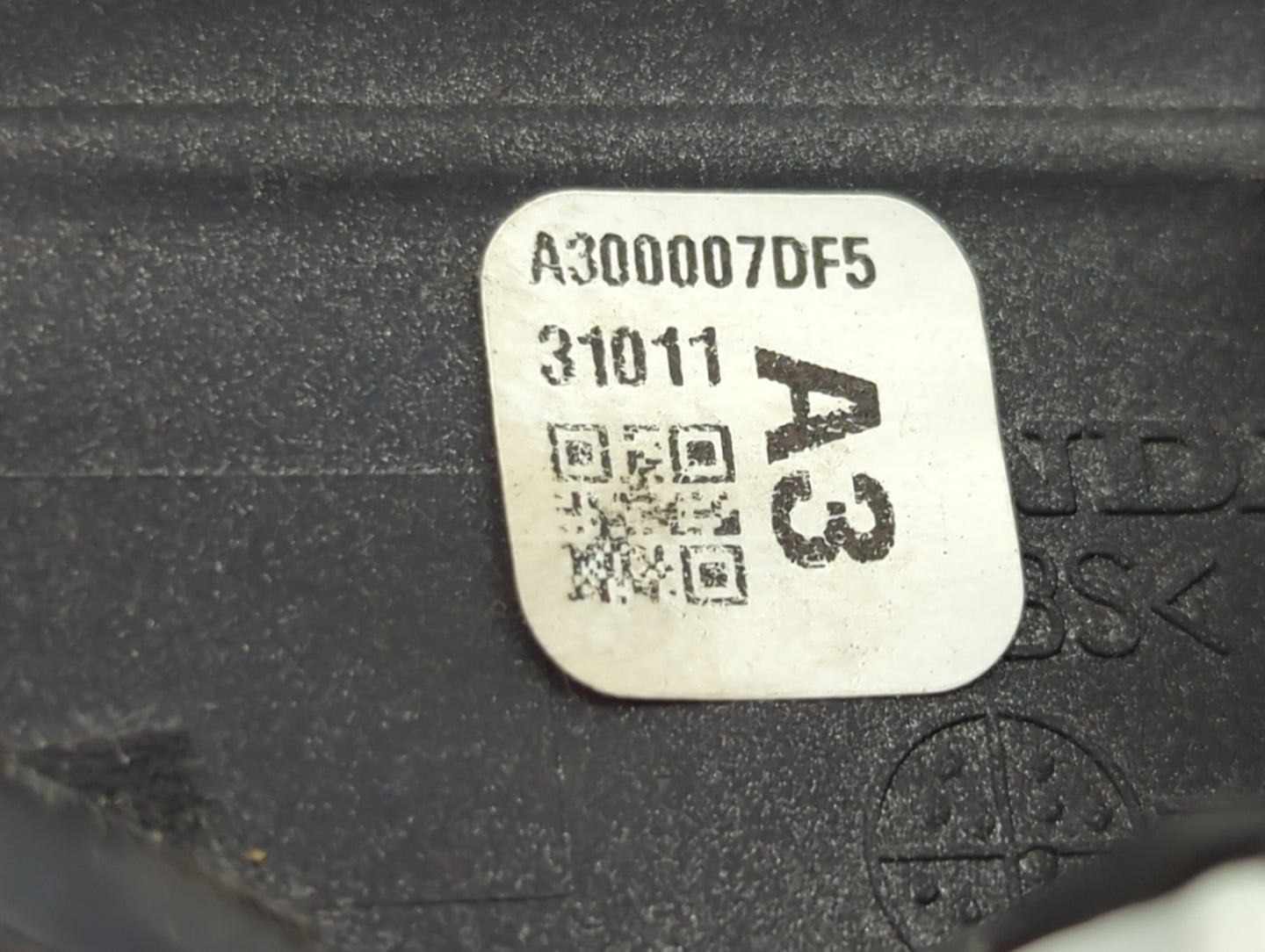 2014-2016 Honda Cr-V Master Power Window Switch Replacement Driver Side Left P/N:A300007DF5 Fits Fits 2014 2015 2016 OEM Use