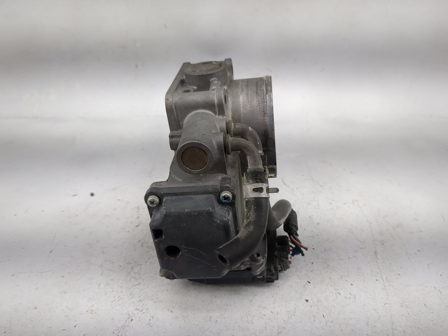 2010-2014 Honda Cr-V Throttle Body P/N:GMA0R 14309-08024, 028614 Fits Fits 2010 2011 2012 2013 2014 2015 OEM Used Auto Parts