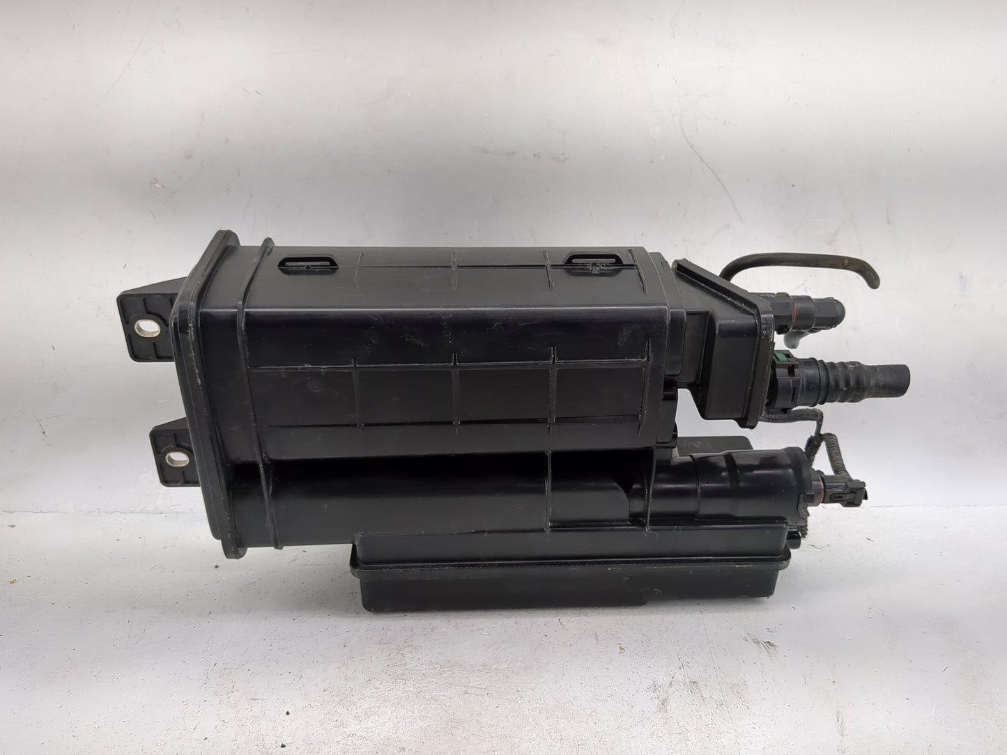 2014 Honda Cr-v Fuel Vapor Charcoal Canister 1479386 - Oemusedautoparts1.com