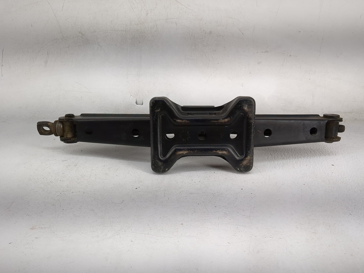 2014 Honda Cr-v Spare Scissor Car Jack 1479991 - Oemusedautoparts1.com