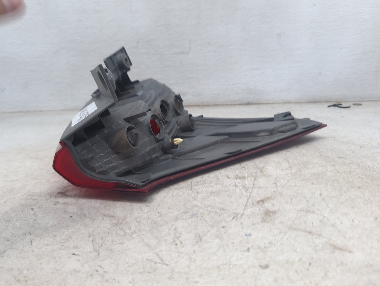 2012-2014 Honda Cr-V Tail Light Assembly Driver Left OEM P/N:UH28CYT0AAA0 Fits Fits 2012 2013 2014 OEM Used Auto Parts - Oem