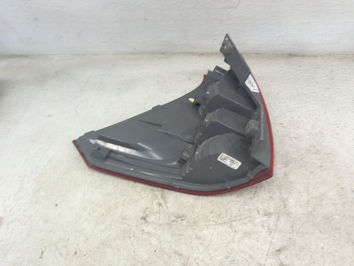 2012-2014 Honda Cr-V Tail Light Assembly Driver Left OEM P/N:UH28CYT0AAA0 Fits Fits 2012 2013 2014 OEM Used Auto Parts - Oem