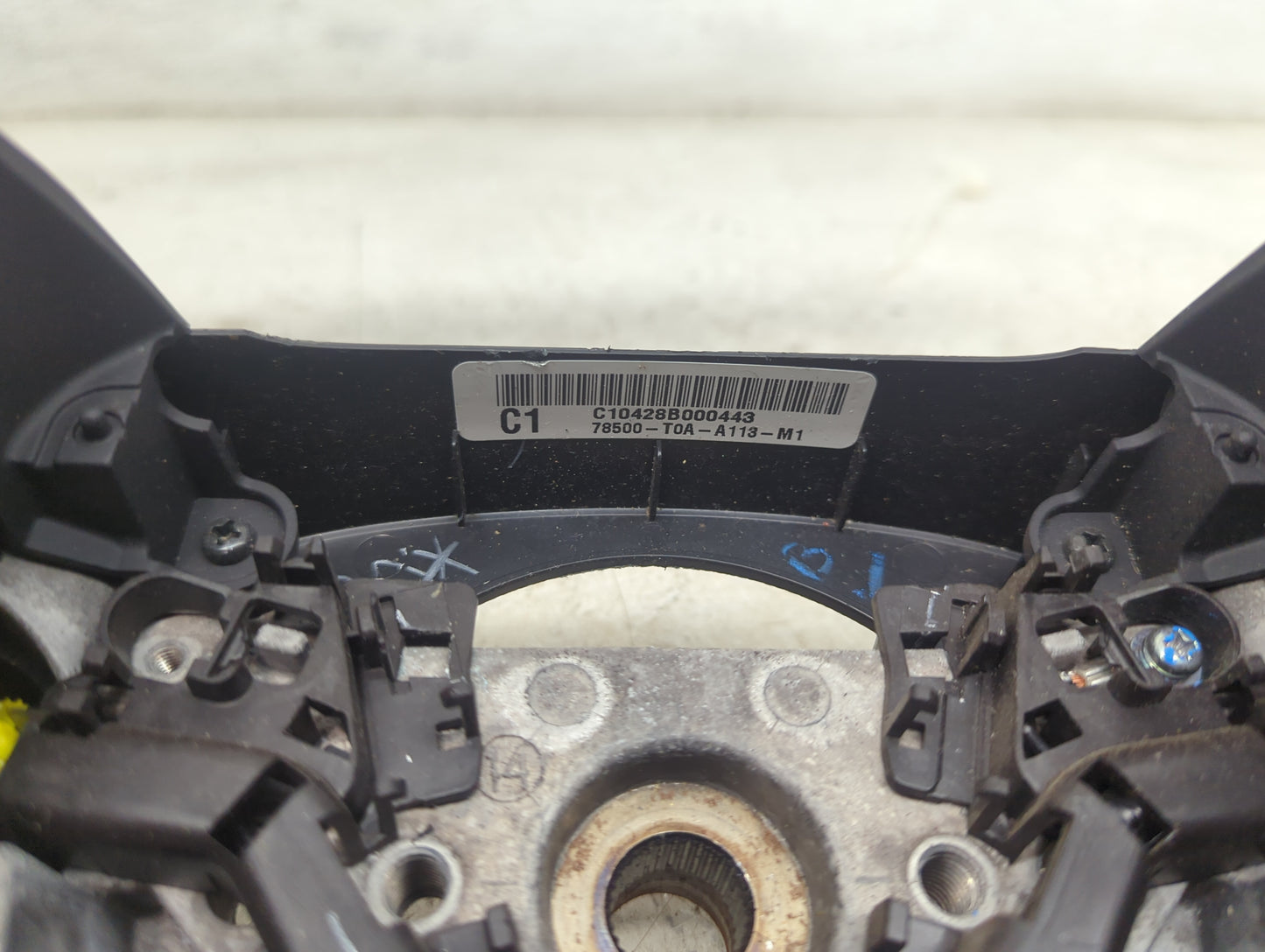 2014 Honda Cr-v Steering Wheel Oem Black - Oemusedautoparts1.com