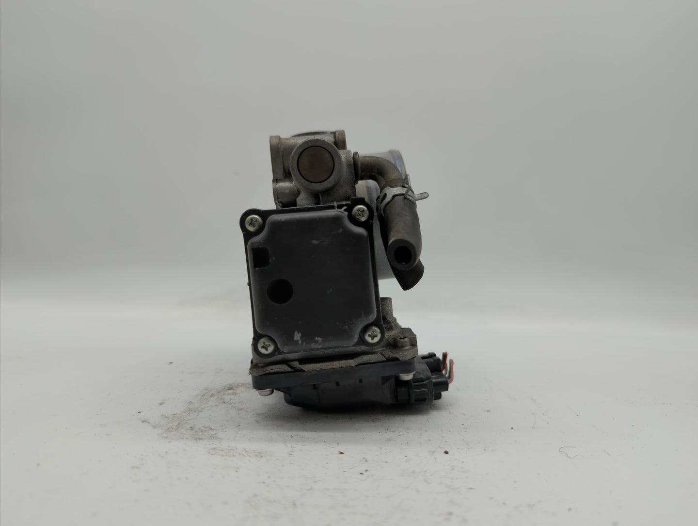 2010-2014 Honda Cr-V Throttle Body P/N:GMD7E Fits Fits 2010 2011 2012 2013 2014 2015 OEM Used Auto Parts - Oemusedautoparts1