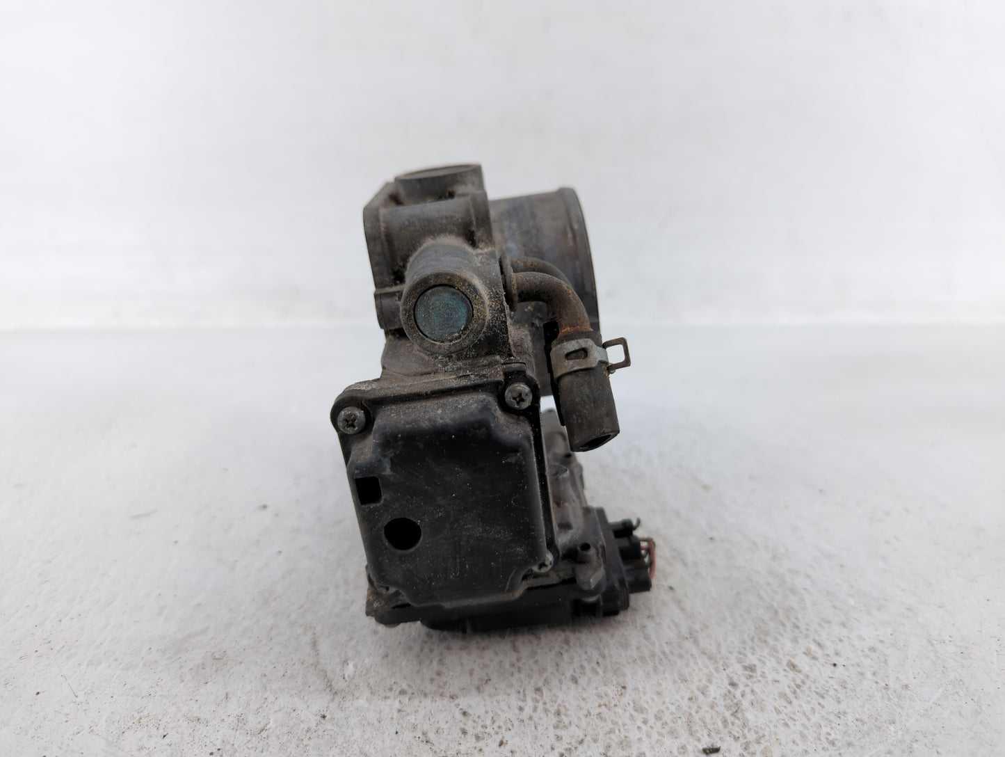 2010-2014 Honda Cr-V Throttle Body P/N:GMD7E Fits Fits 2010 2011 2012 2013 2014 2015 OEM Used Auto Parts - Oemusedautoparts1