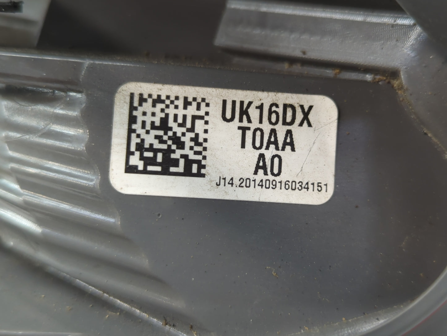 2012-2014 Honda Cr-V Tail Light Assembly Passenger Right OEM P/N:UK16DXT0AAA0 UK30CXT0AA, UP11CXT0AAA0 Fits Fits 2012 2013 2