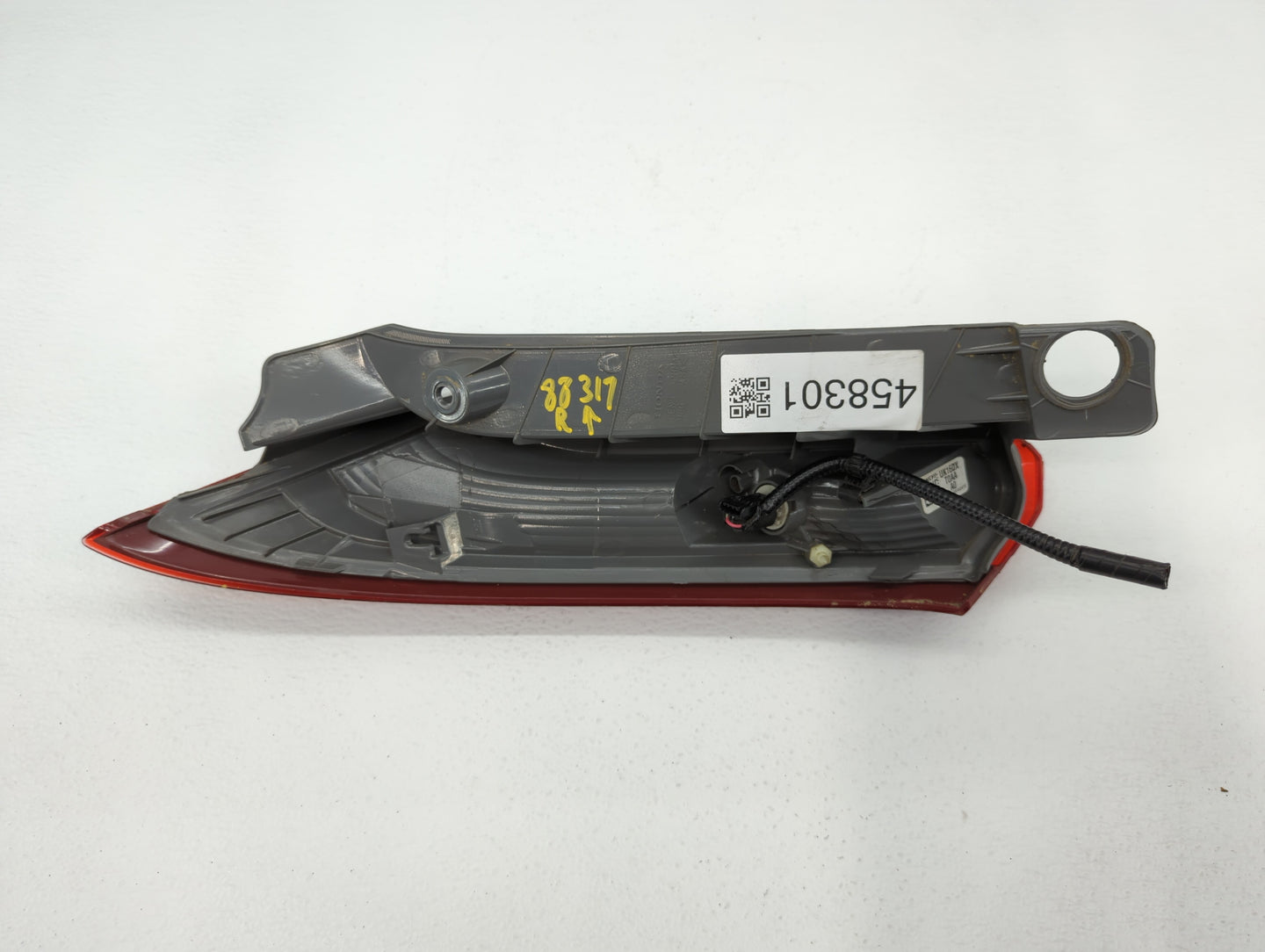 2012-2014 Honda Cr-V Tail Light Assembly Passenger Right OEM P/N:UK16DXT0AAA0 UK30CXT0AA, UP11CXT0AAA0 Fits Fits 2012 2013 2