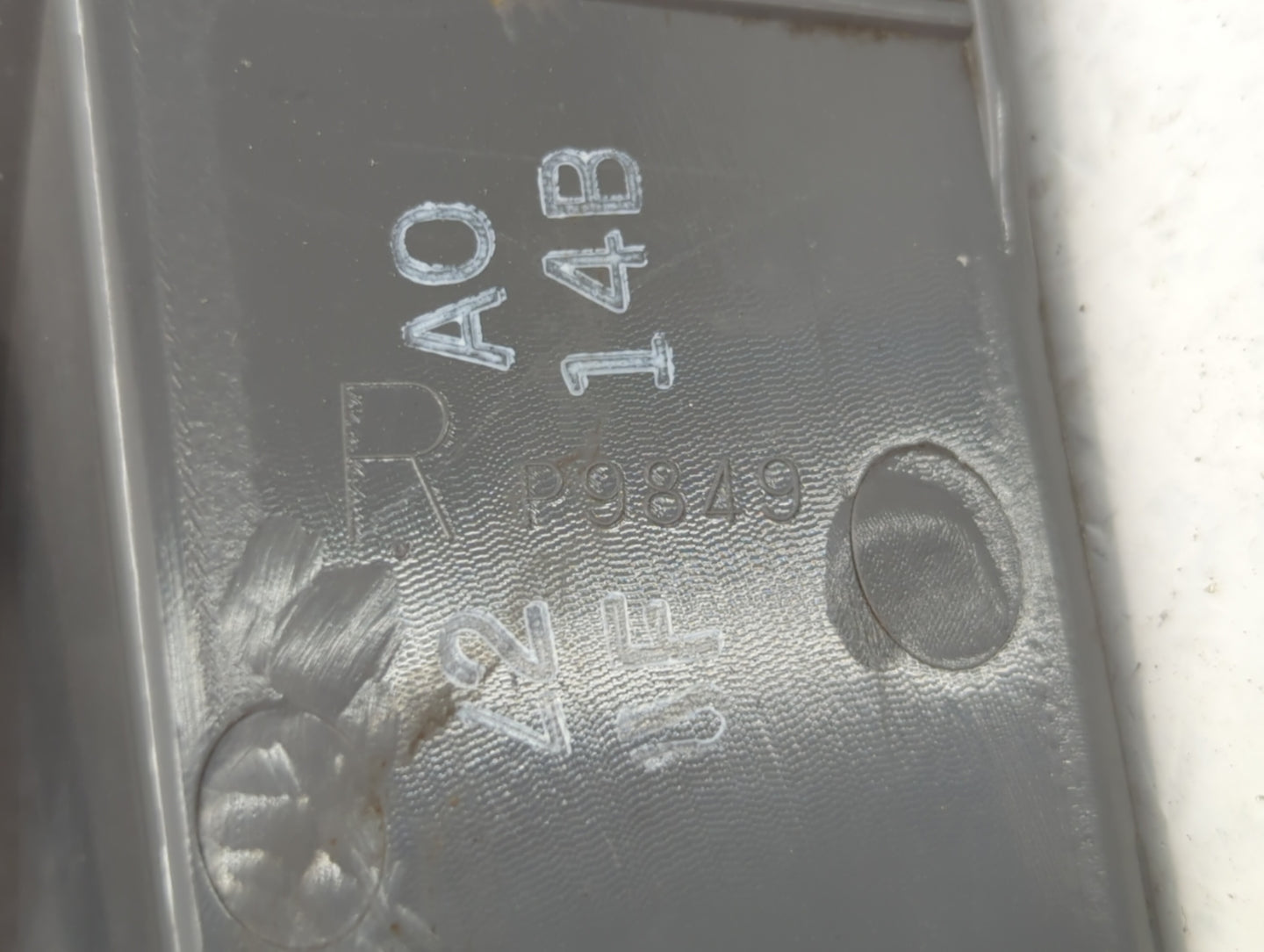 2012-2014 Honda Cr-V Tail Light Assembly Passenger Right OEM P/N:UE23CXT0AAA0 UP18BYTOAAAO, UA21CXT0AAA0 Fits Fits 2012 2013