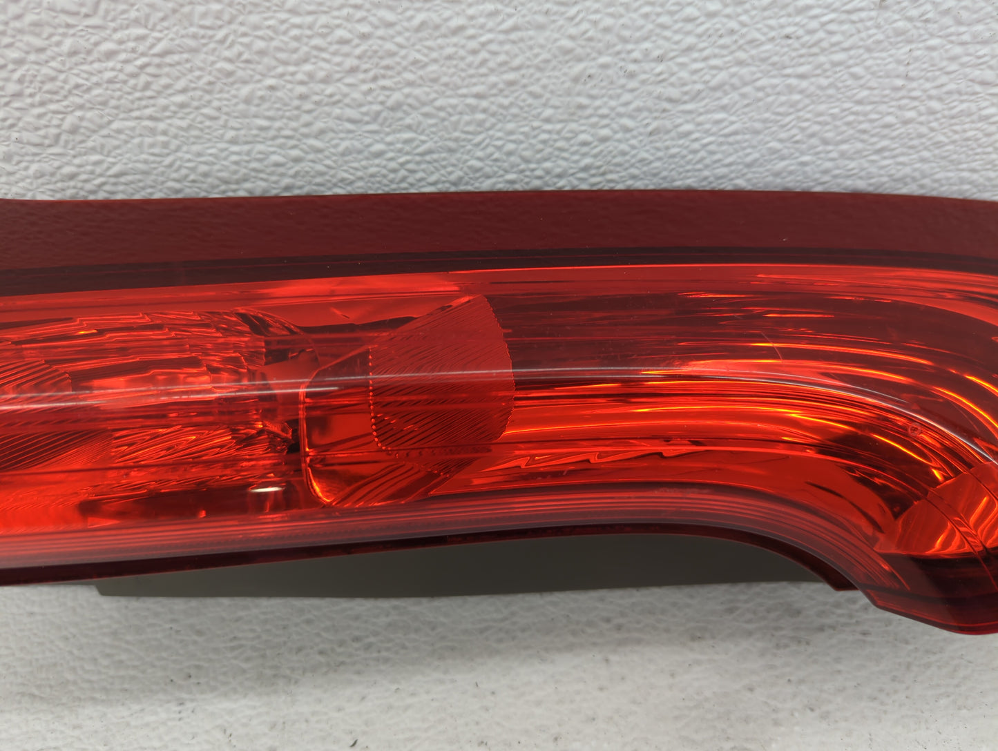 2012-2014 Honda Cr-V Tail Light Assembly Passenger Right OEM P/N:UC13DXT0AAA0 UE23CXT0AAA0, UP18BYTOAAAO Fits Fits 2012 2013