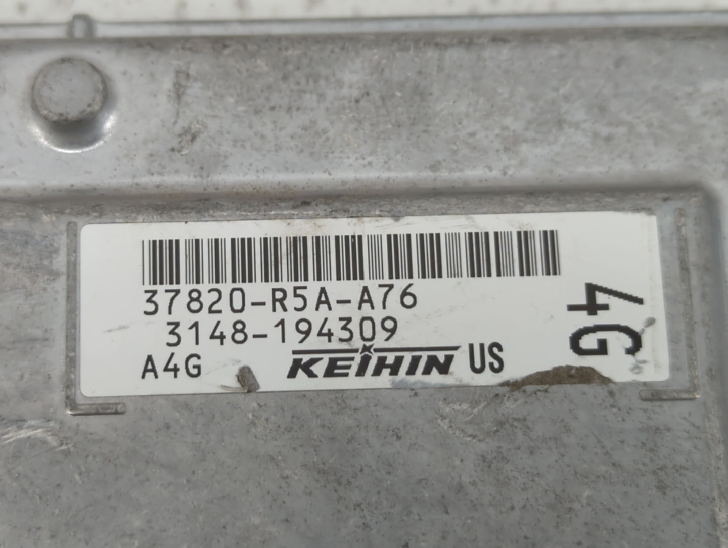 2012-2014 Honda Cr-V PCM Engine Control Computer ECU ECM PCU OEM P/N:37820-R5A-A76 37820-R5A-A73 Fits Fits 2012 2013 2014 OE