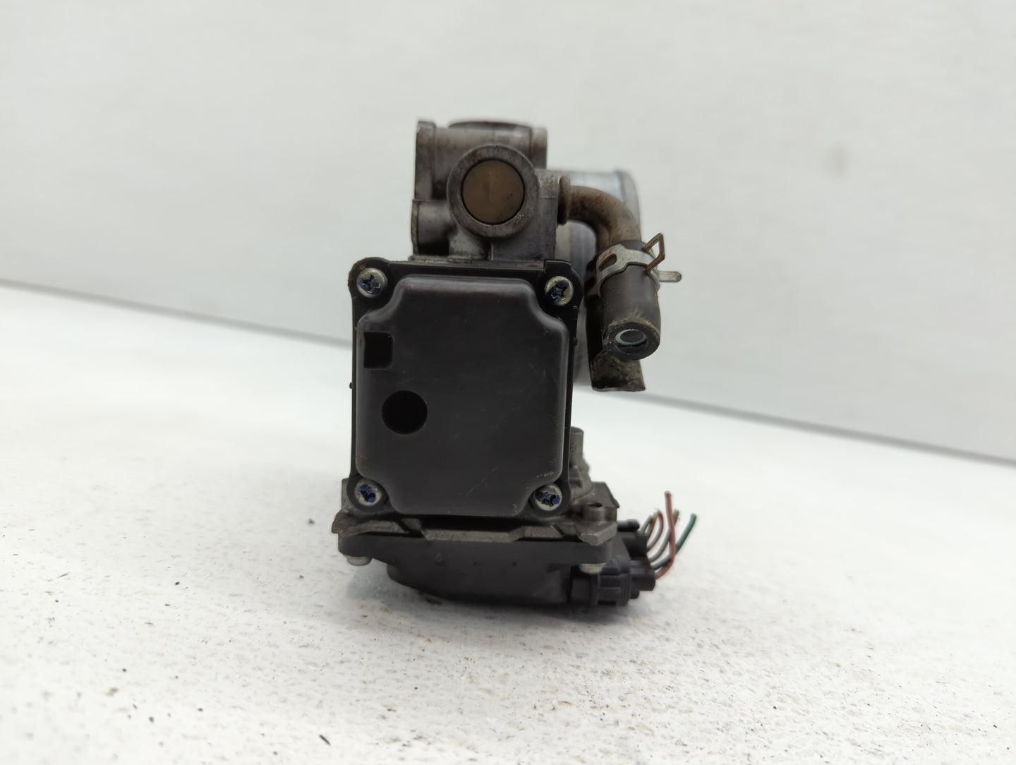 2010-2014 Honda Cr-V Throttle Body P/N:GMD7E Fits Fits 2010 2011 2012 2013 2014 2015 OEM Used Auto Parts - Oemusedautoparts1