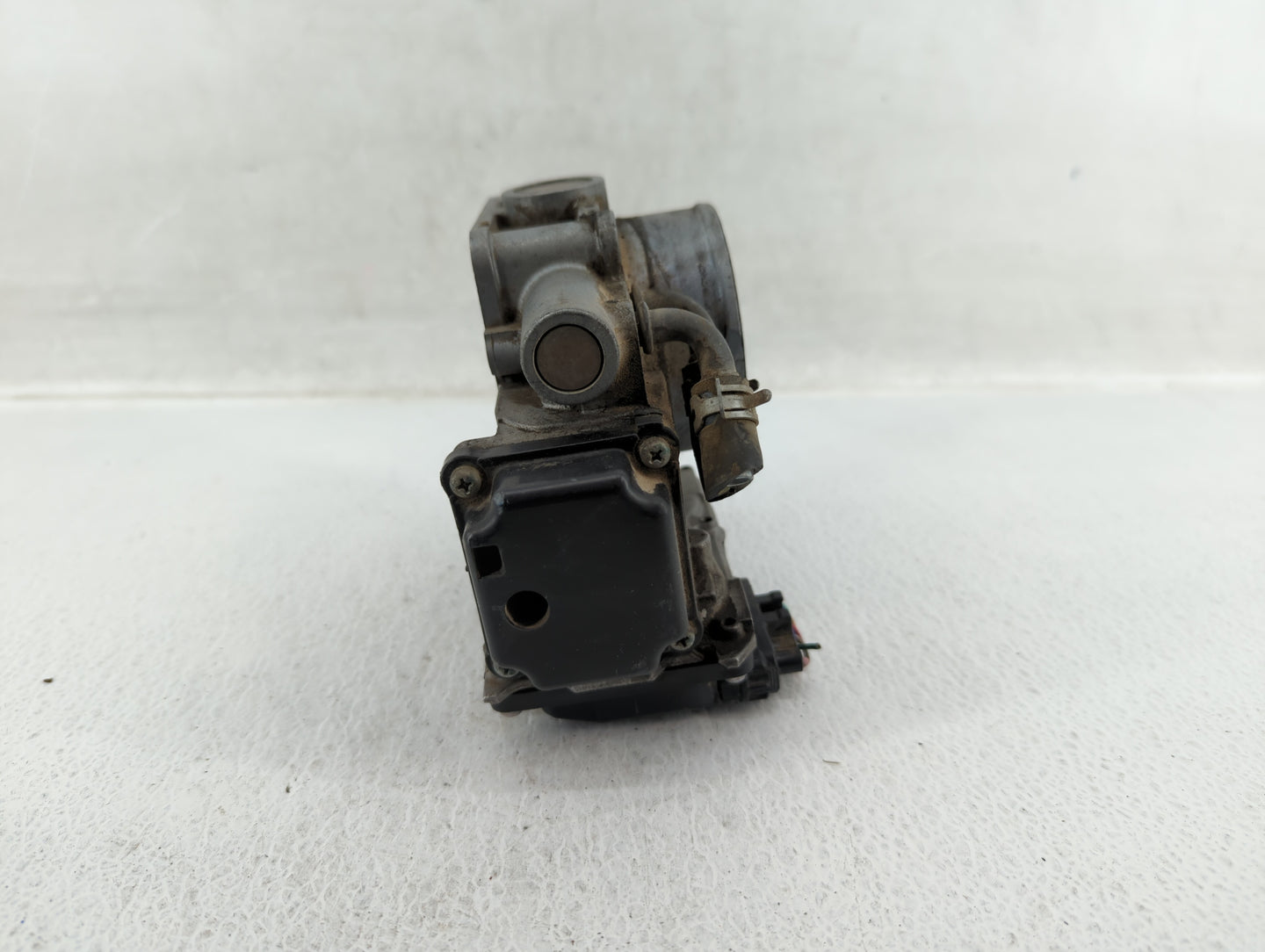 2010-2014 Honda Cr-V Throttle Body P/N:GMD7E Fits Fits 2010 2011 2012 2013 2014 2015 OEM Used Auto Parts - Oemusedautoparts1