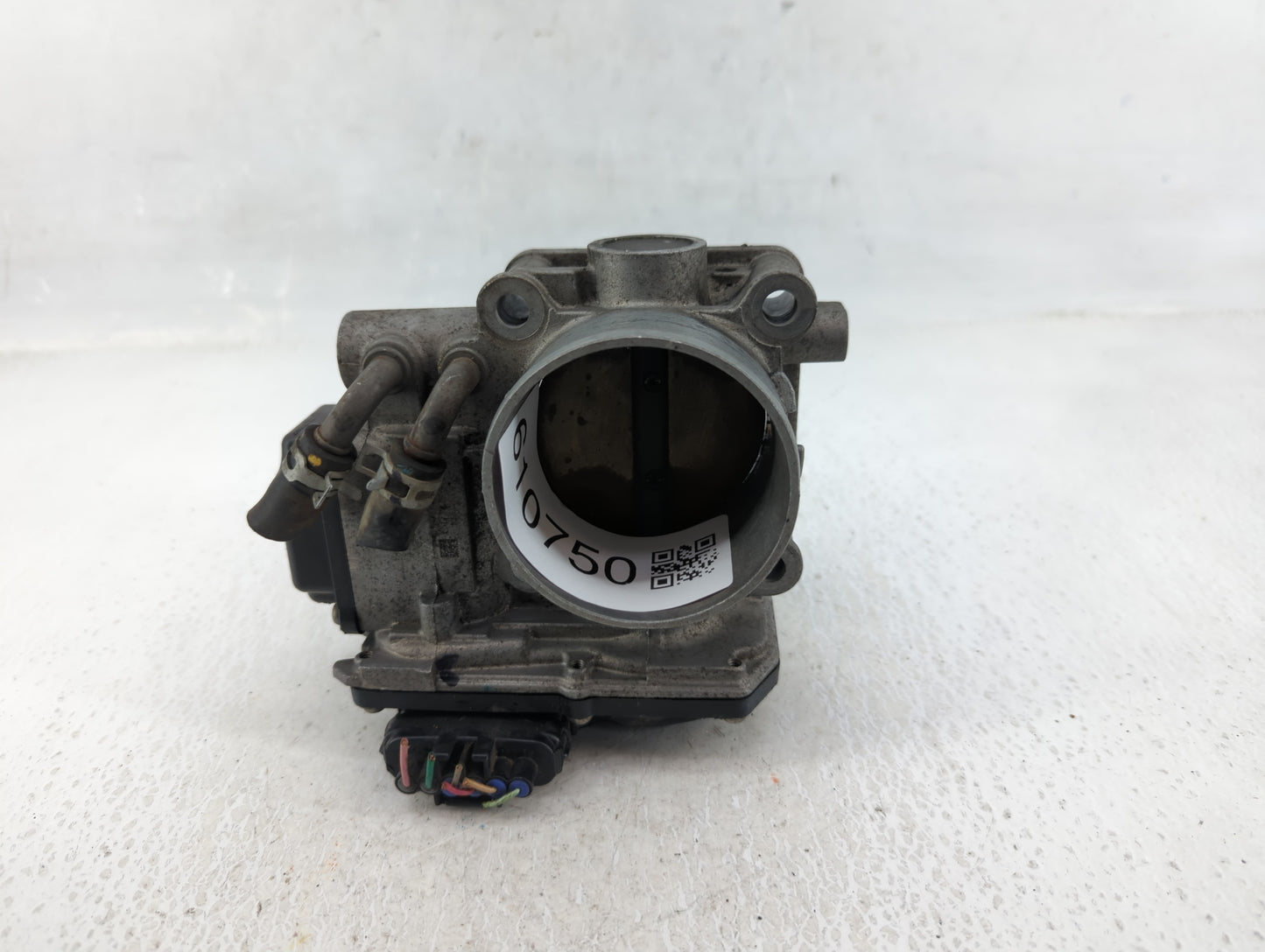 2010-2014 Honda Cr-V Throttle Body Fits Fits 2010 2011 2012 2013 2014 2015 OEM Used Auto Parts - Oemusedautoparts1.com
