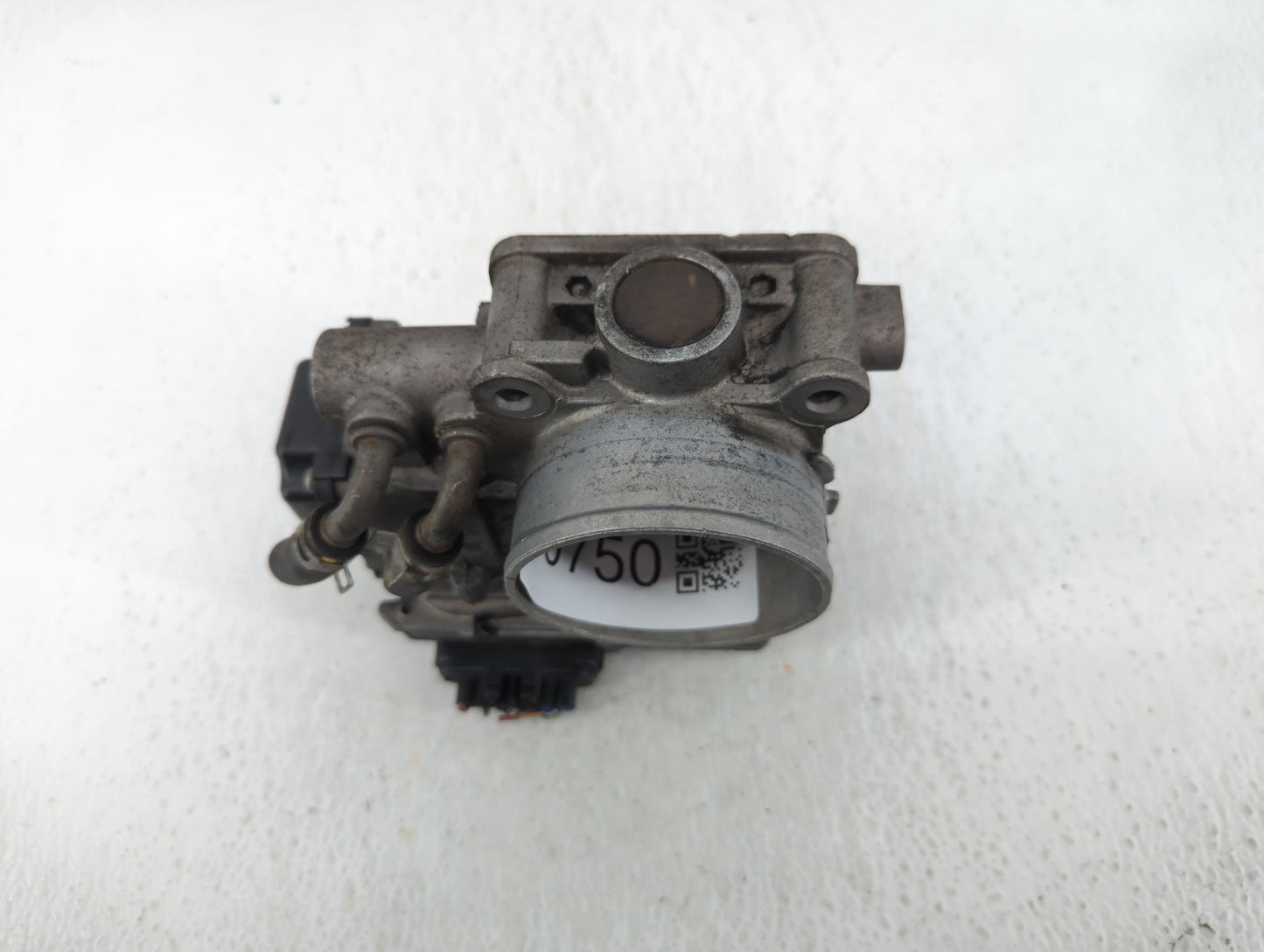 2010-2014 Honda Cr-V Throttle Body Fits Fits 2010 2011 2012 2013 2014 2015 OEM Used Auto Parts - Oemusedautoparts1.com
