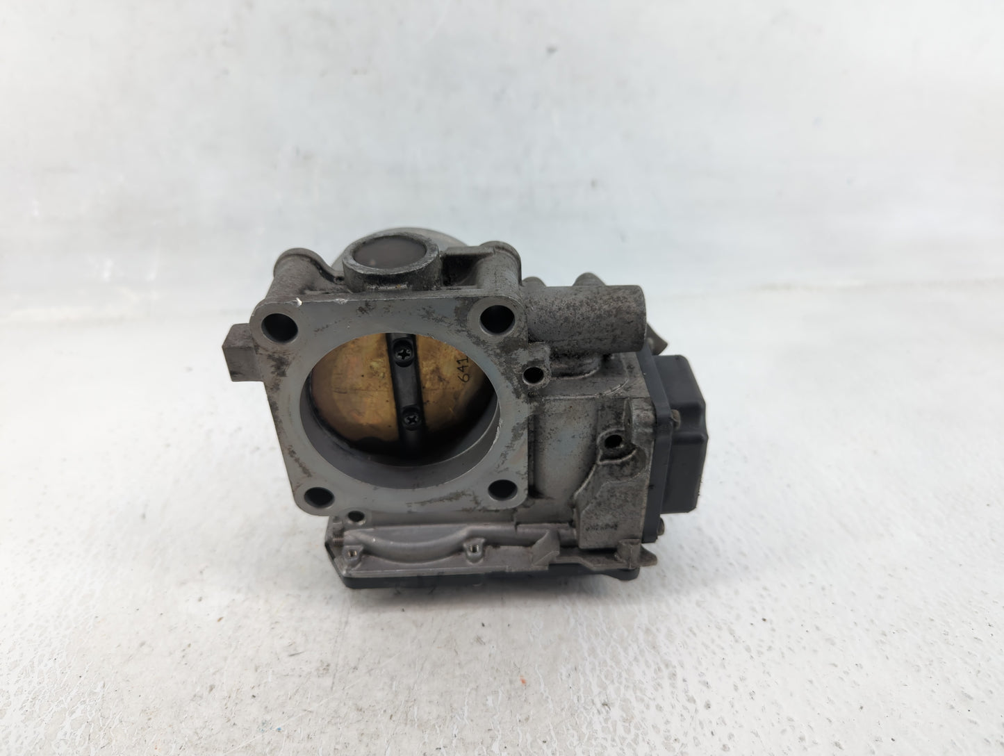 2010-2014 Honda Cr-V Throttle Body Fits Fits 2010 2011 2012 2013 2014 2015 OEM Used Auto Parts - Oemusedautoparts1.com