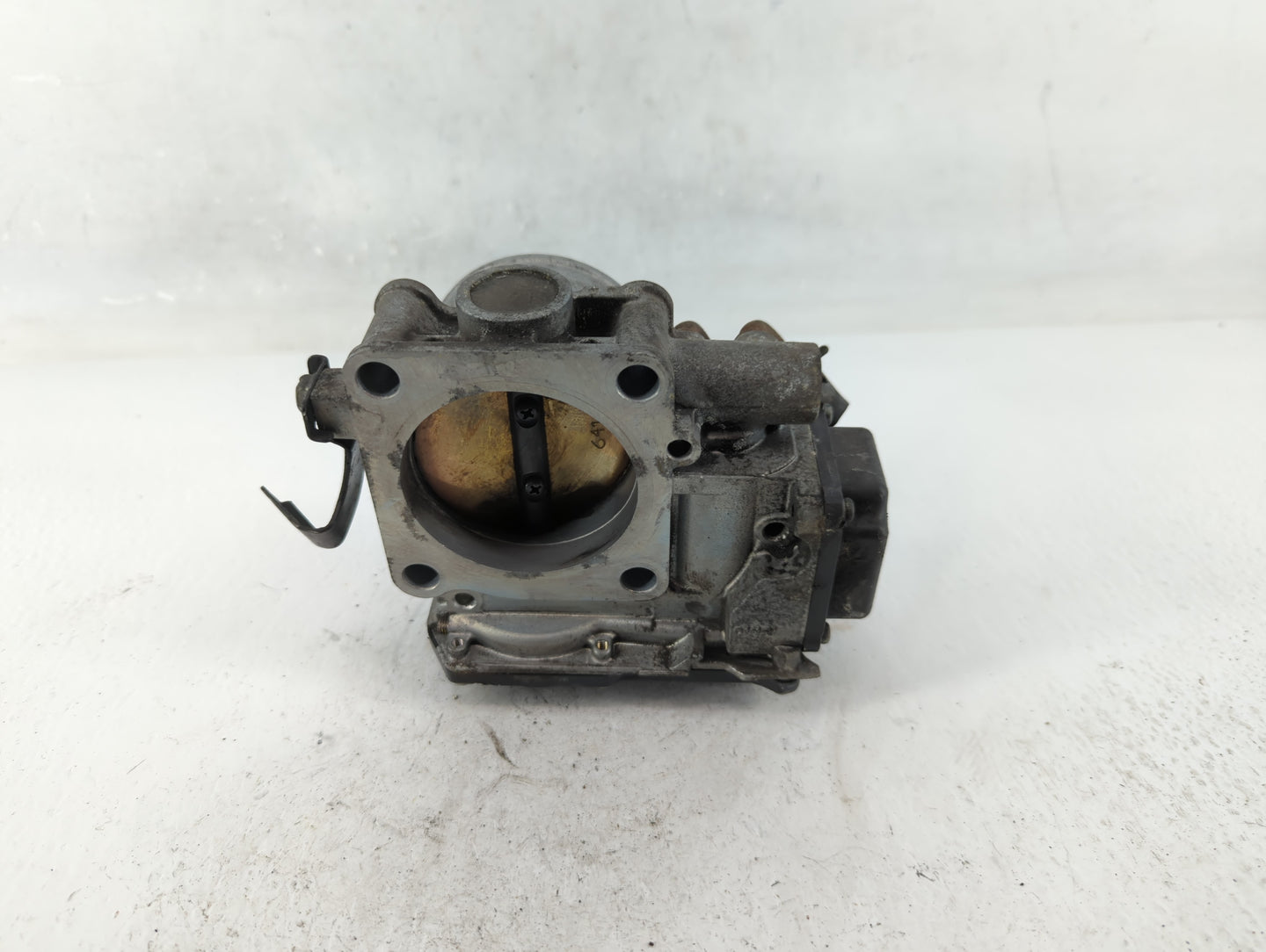 2010-2014 Honda Cr-V Throttle Body Fits Fits 2010 2011 2012 2013 2014 2015 OEM Used Auto Parts - Oemusedautoparts1.com