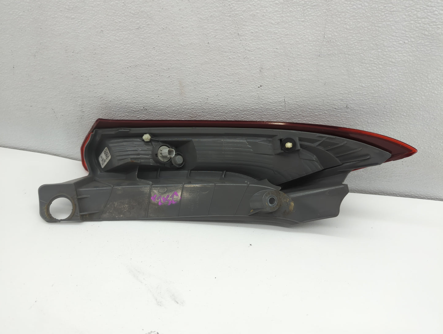 2012-2014 Honda Cr-V Tail Light Assembly Passenger Right OEM Fits Fits 2012 2013 2014 OEM Used Auto Parts - Oemusedautoparts