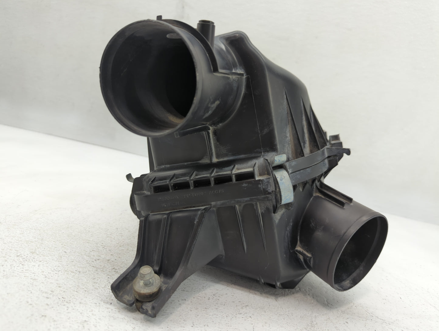 2014 Honda Cr-v Air Cleaner Intake-duct Hose Tube - Oemusedautoparts1.com
