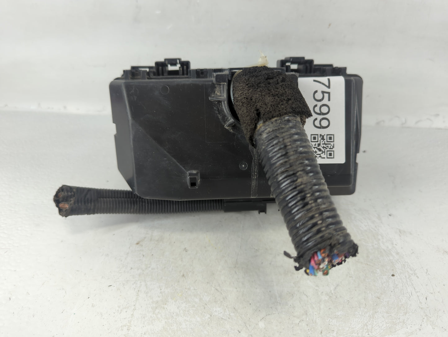 2012-2014 Honda Cr-V Fusebox Fuse Box Panel Relay Module P/N:TOA A011 AO Fits Fits 2012 2013 2014 OEM Used Auto Parts - Oemu