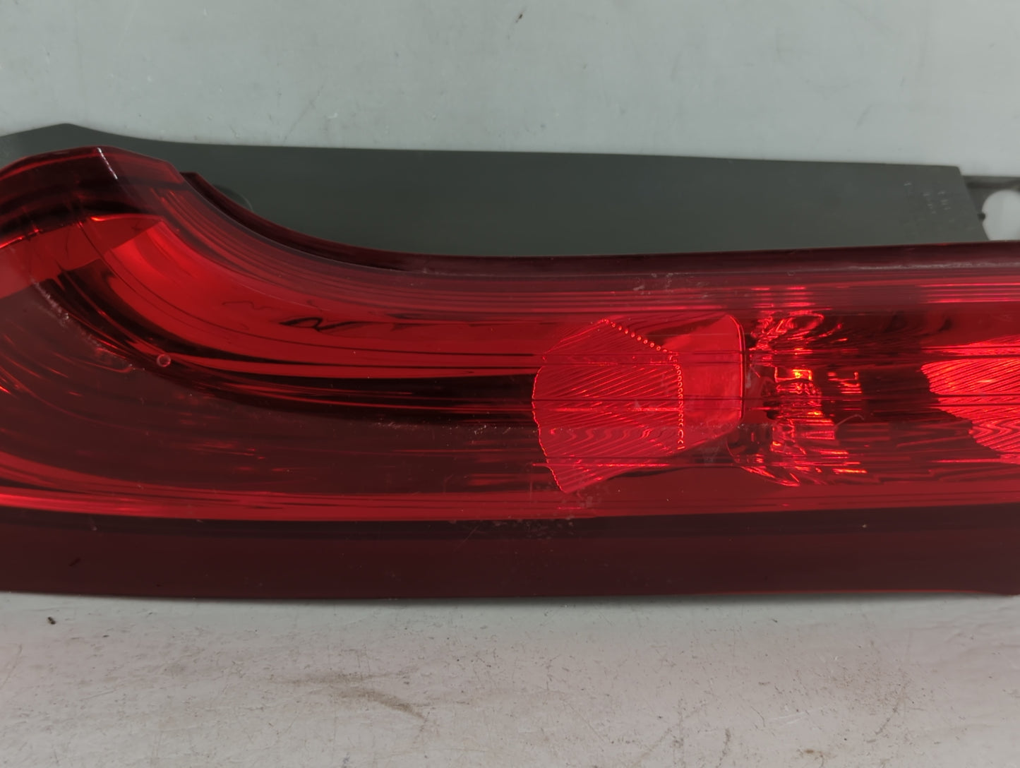 2012-2014 Honda Cr-V Tail Light Assembly Passenger Right OEM P/N:UK11DZT0AA0A Fits Fits 2012 2013 2014 OEM Used Auto Parts -