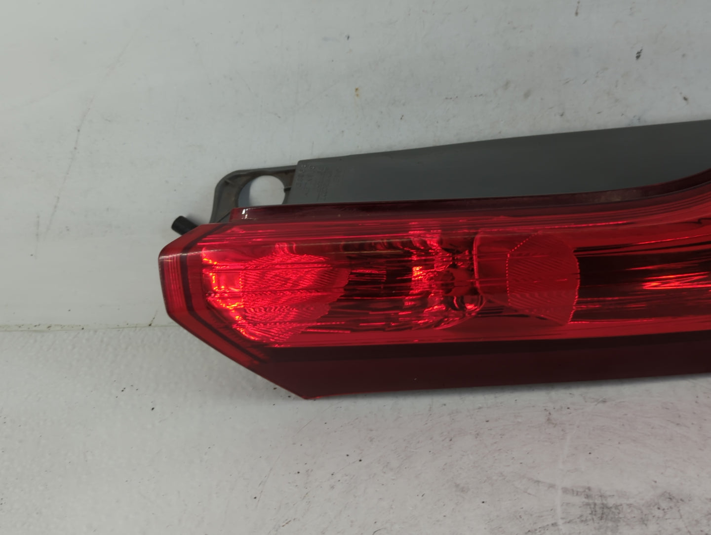 2012-2014 Honda Cr-V Tail Light Assembly Passenger Right OEM P/N:UK11DZT0AA0A Fits Fits 2012 2013 2014 OEM Used Auto Parts -
