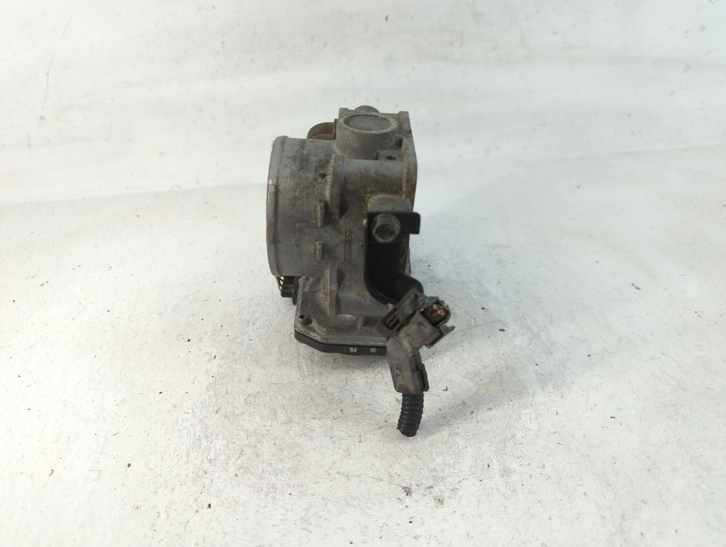 2010-2014 Honda Cr-V Throttle Body P/N:GMD7E 11200016BB Fits Fits 2010 2011 2012 2013 2014 2015 OEM Used Auto Parts - Oemuse