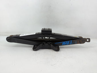 compare product 2014 Honda Cr-v Spare Scissor Car Jack