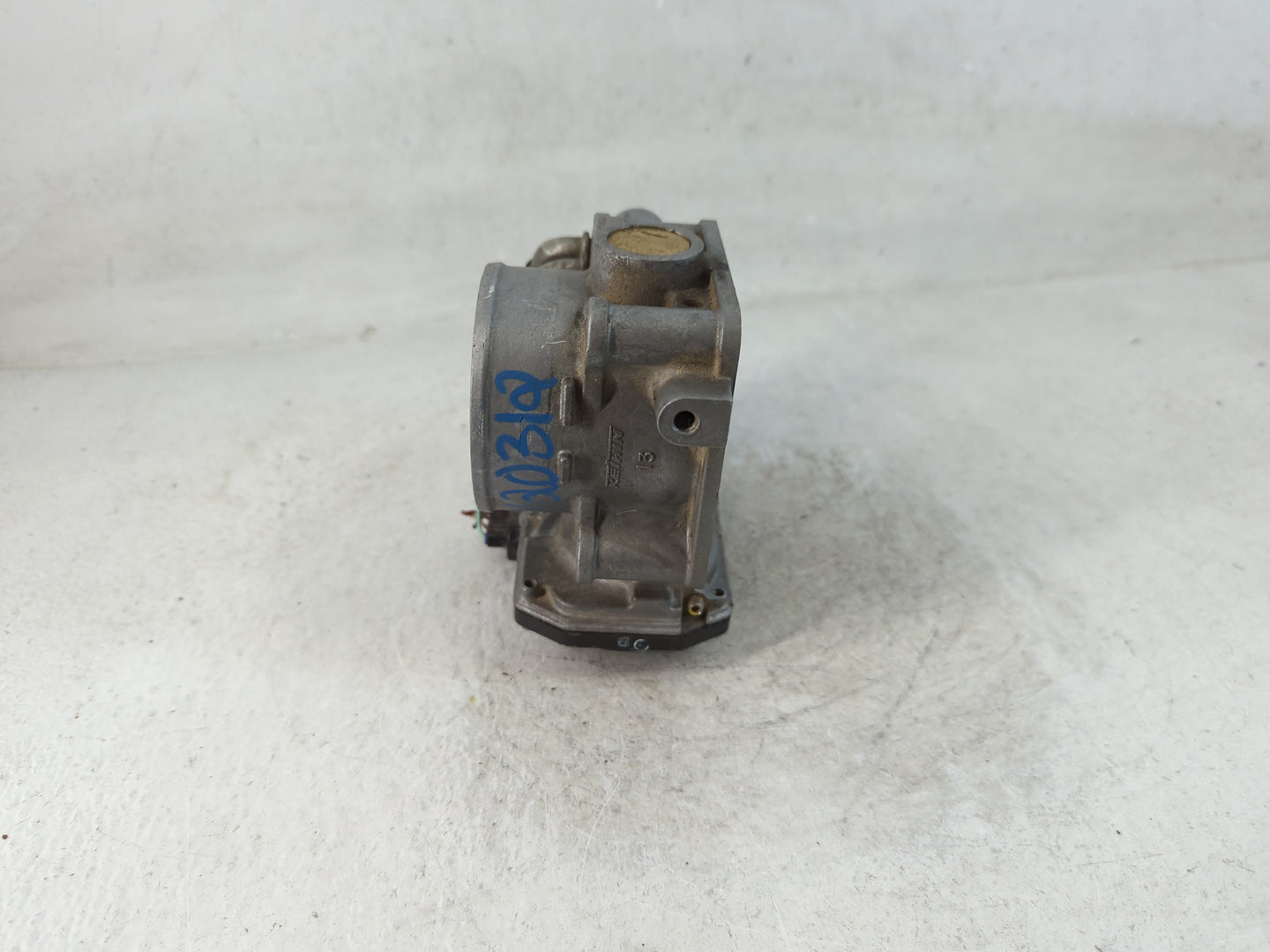2010-2014 Honda Cr-V Throttle Body P/N:GMD7E Fits Fits 2010 2011 2012 2013 2014 2015 OEM Used Auto Parts - Oemusedautoparts1
