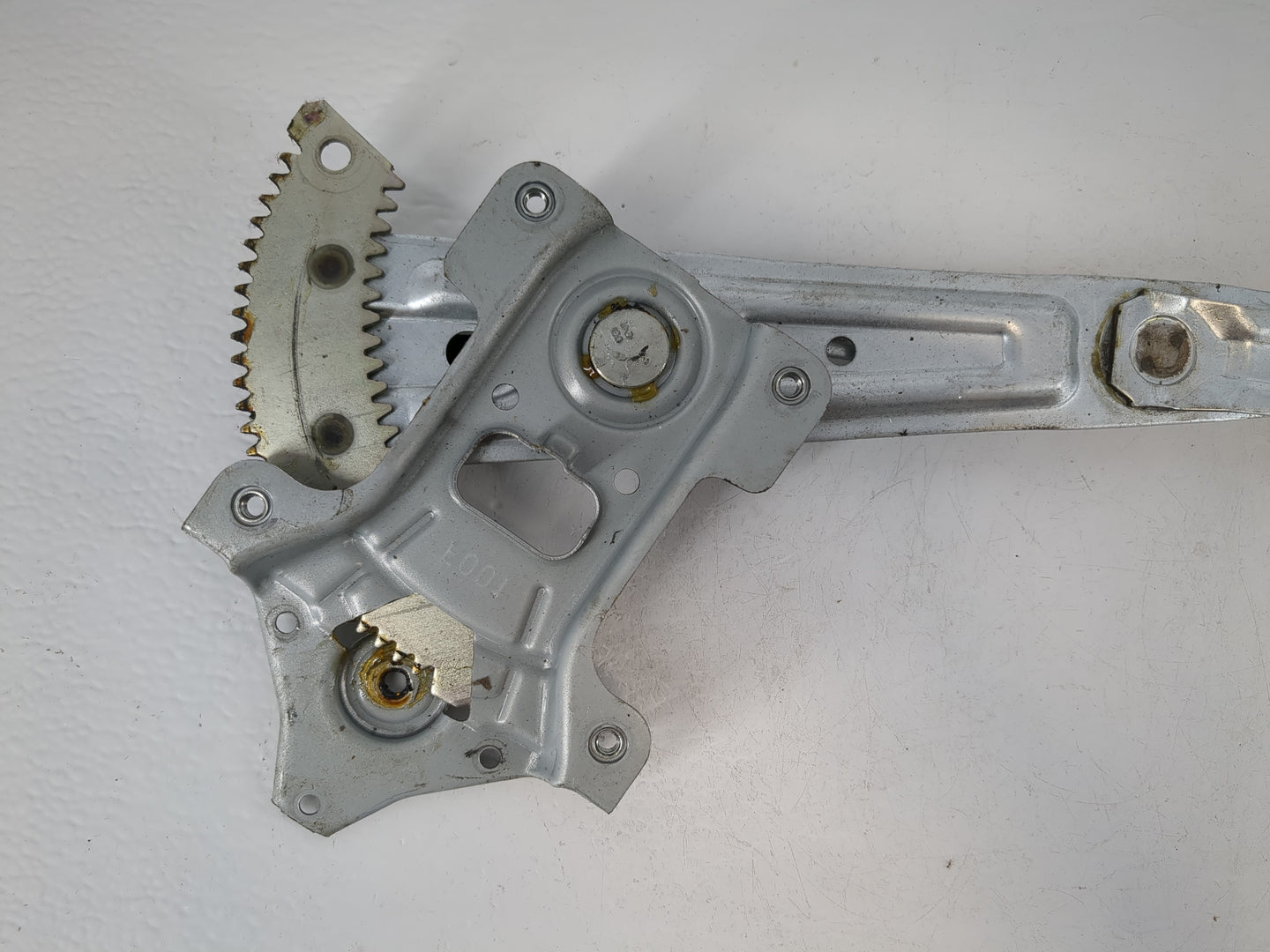 2011-2016 Honda Cr-z Driver Left Front Window Regulator - Oemusedautoparts1.com