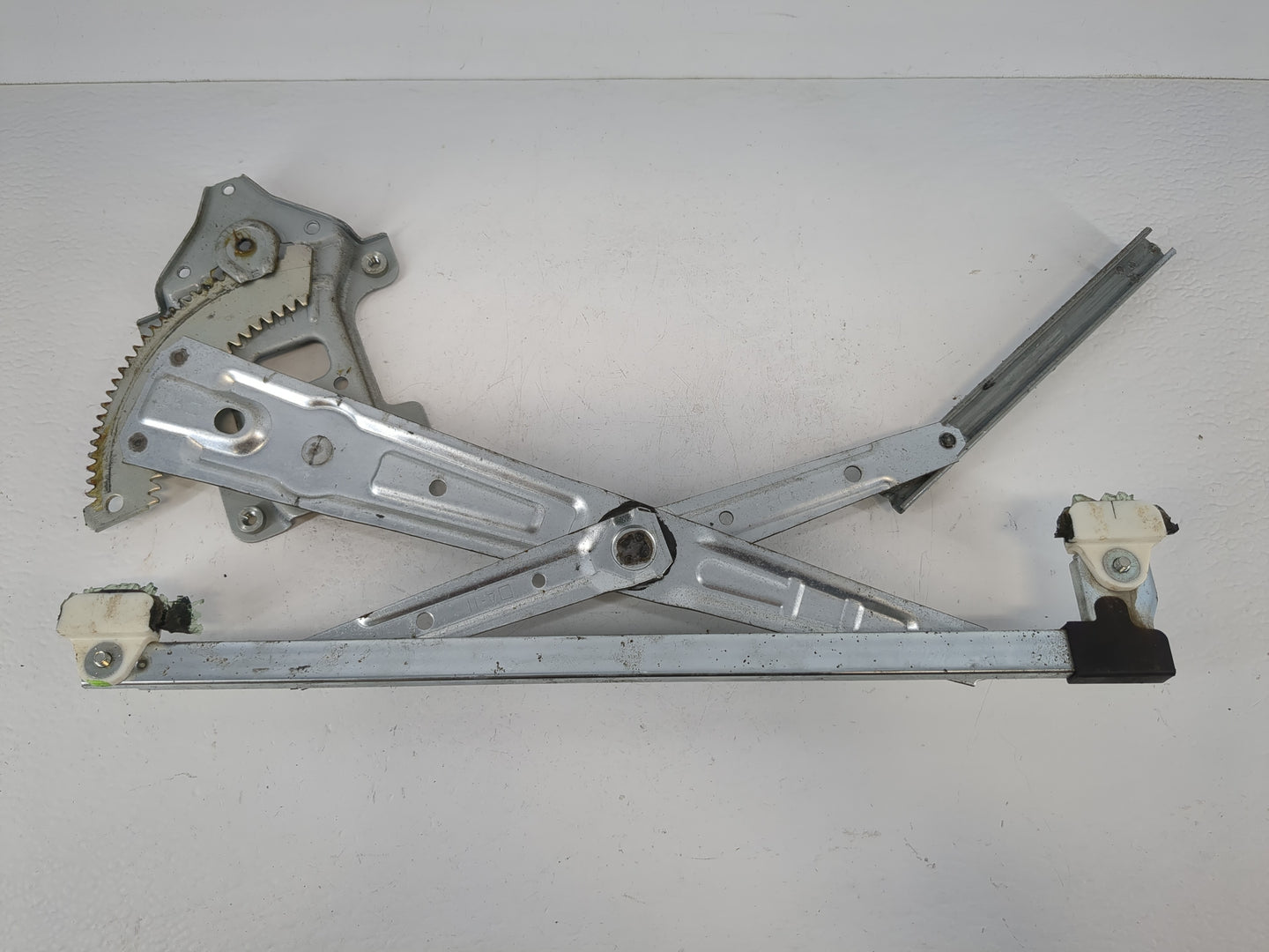 2011-2016 Honda Cr-z Driver Left Front Window Regulator - Oemusedautoparts1.com