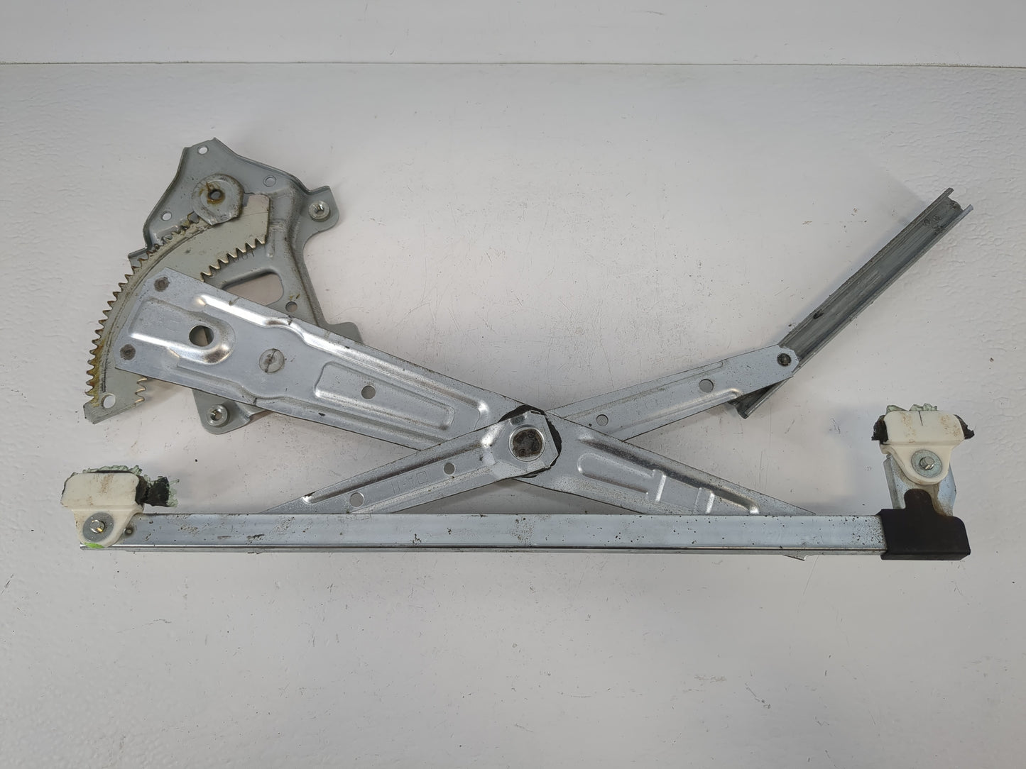 2011-2016 Honda Cr-z Driver Left Front Window Regulator - Oemusedautoparts1.com