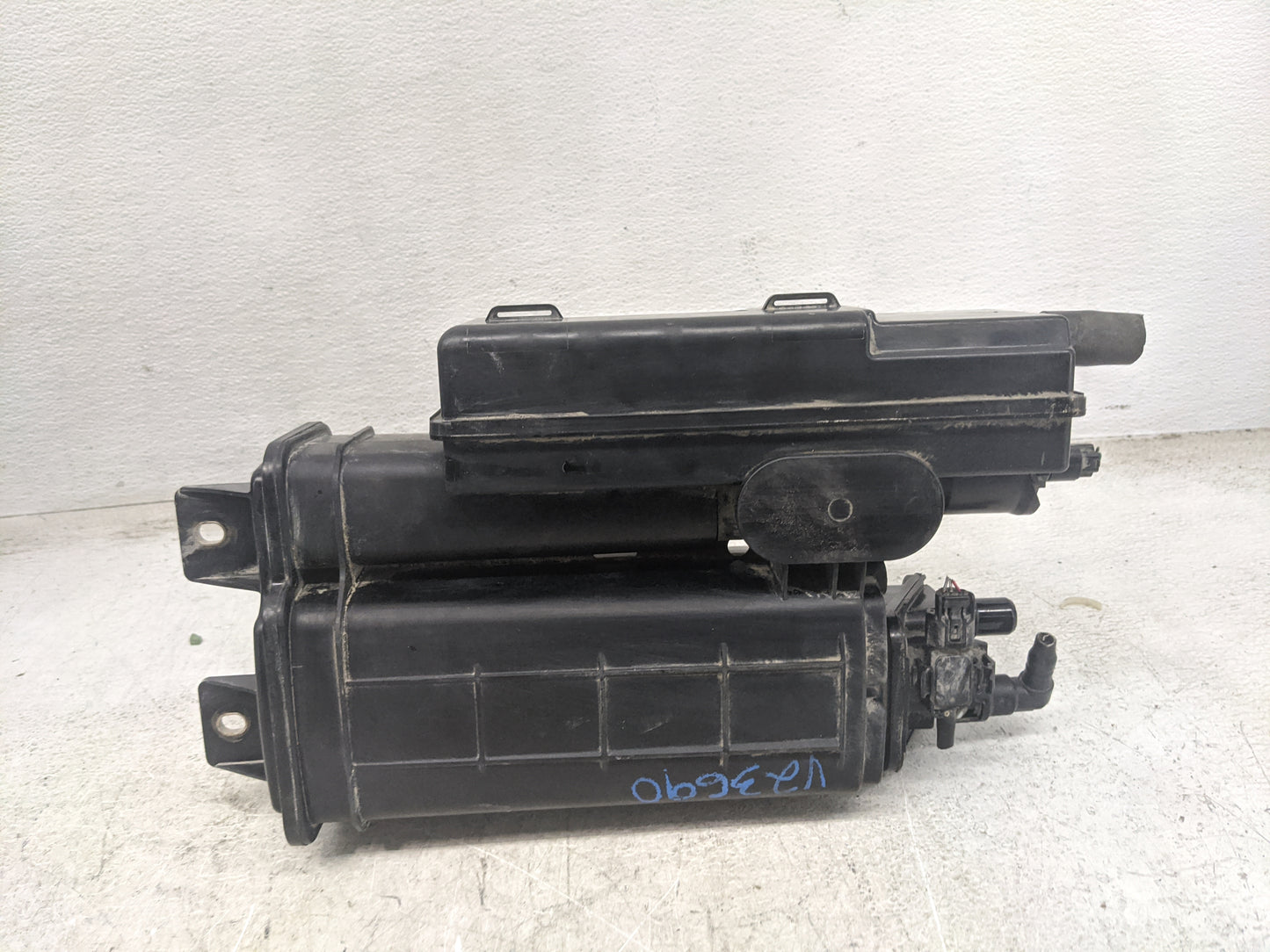 2014 Honda Crv Fuel Vapor Charcoal Canister - Oemusedautoparts1.com