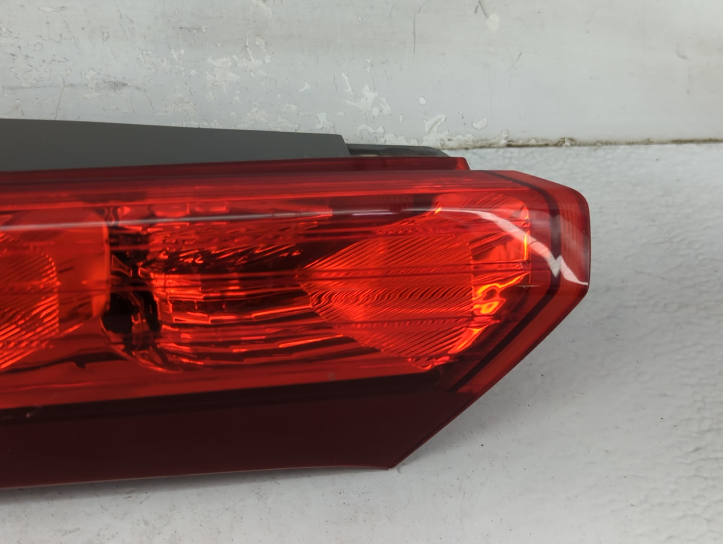 2014 Honda Crv Tail Light Assembly Driver Left OEM P/N:UM07CXT0AA Fits Fits 2012 2013 OEM Used Auto Parts - Oemusedautoparts