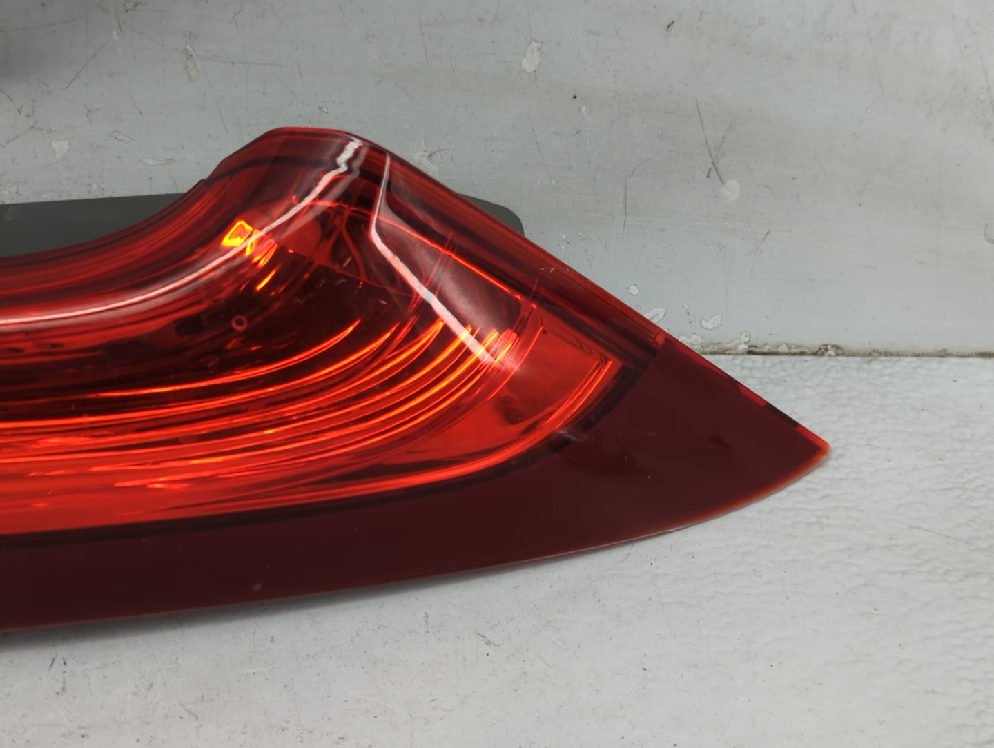2014 Honda Crv Tail Light Assembly Passenger Right OEM P/N:UM08CZT0AA Fits Fits 2012 2013 OEM Used Auto Parts - Oemusedautop