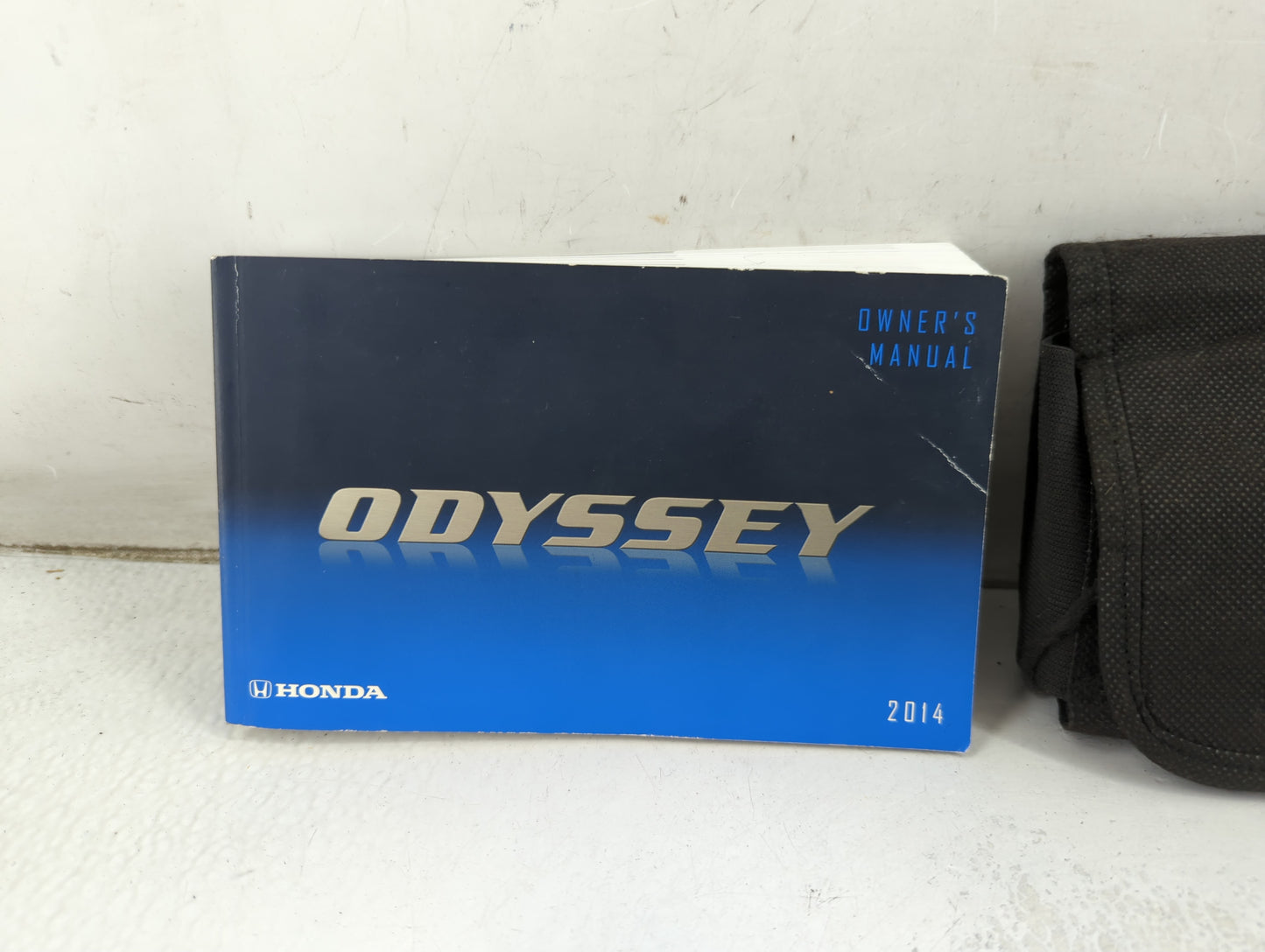 2014 Honda Odyssey Owners Manual Book Guide P/N:31TK8631 00X31-TK8-6310 OEM Used Auto Parts - Oemusedautoparts1.com