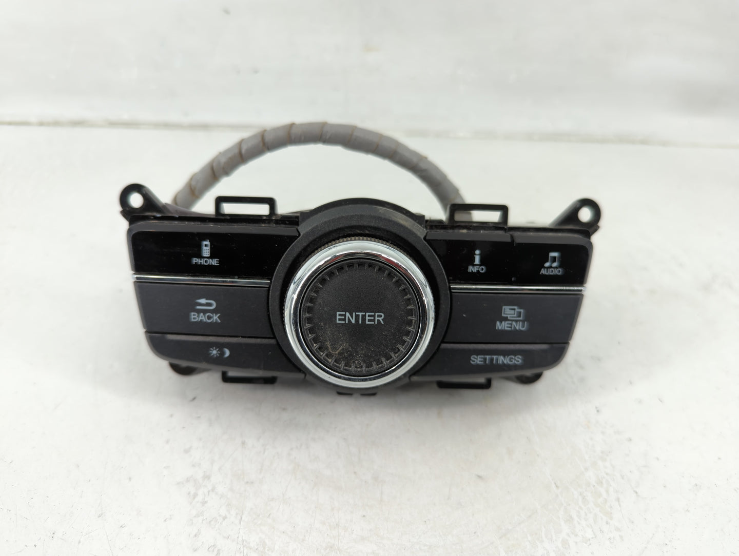 2014-2017 Honda Odyssey Radio AM FM Cd Player Receiver Replacement Fits Fits 2014 2015 2016 2017 OEM Used Auto Parts - Oemus