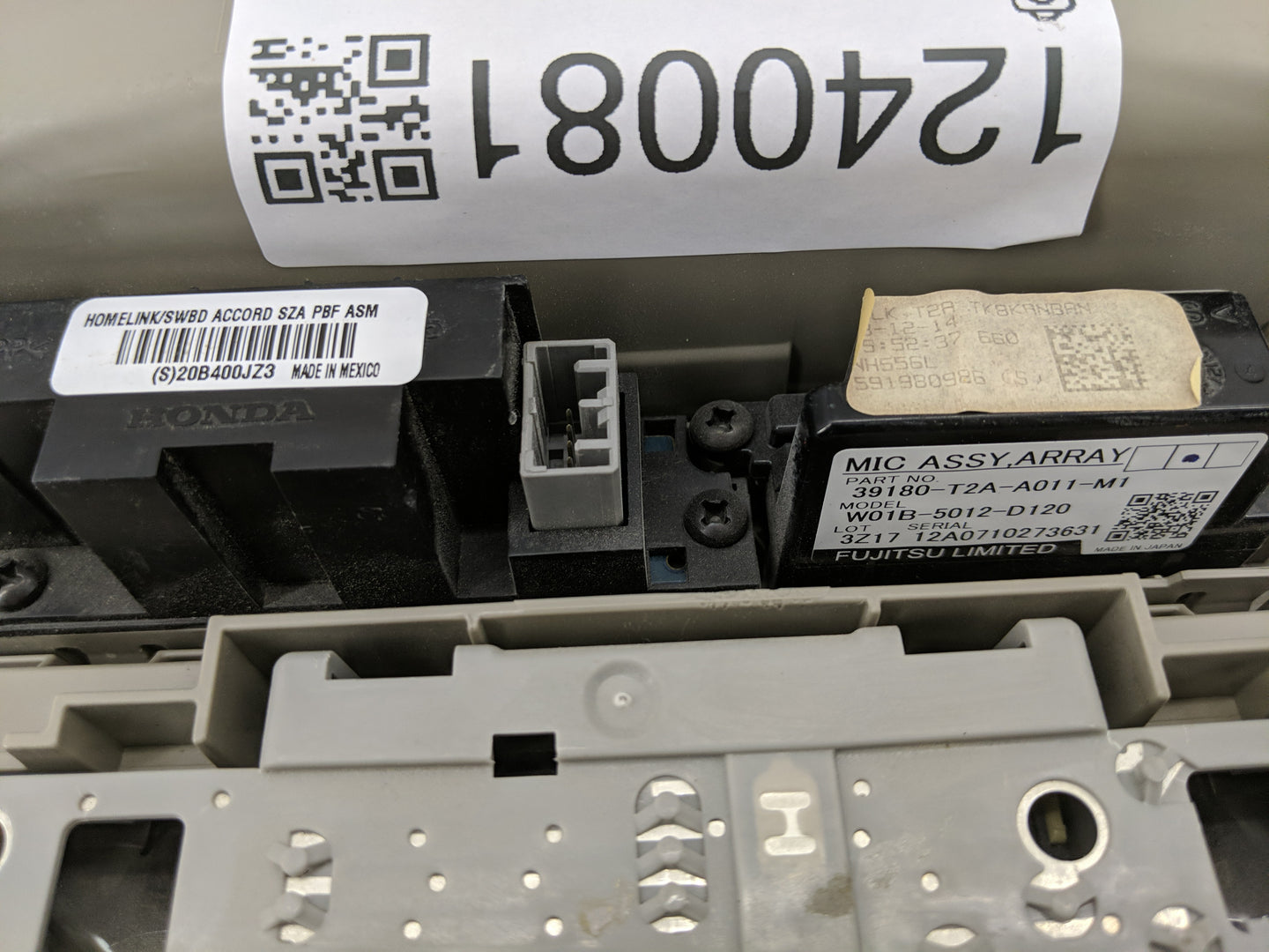 2014 Honda Odyssey Overhead Roof Console - Oemusedautoparts1.com