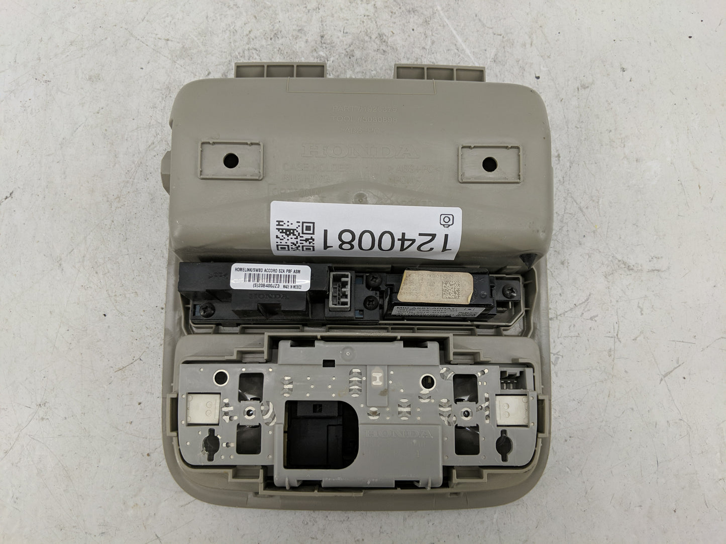 2014 Honda Odyssey Overhead Roof Console - Oemusedautoparts1.com