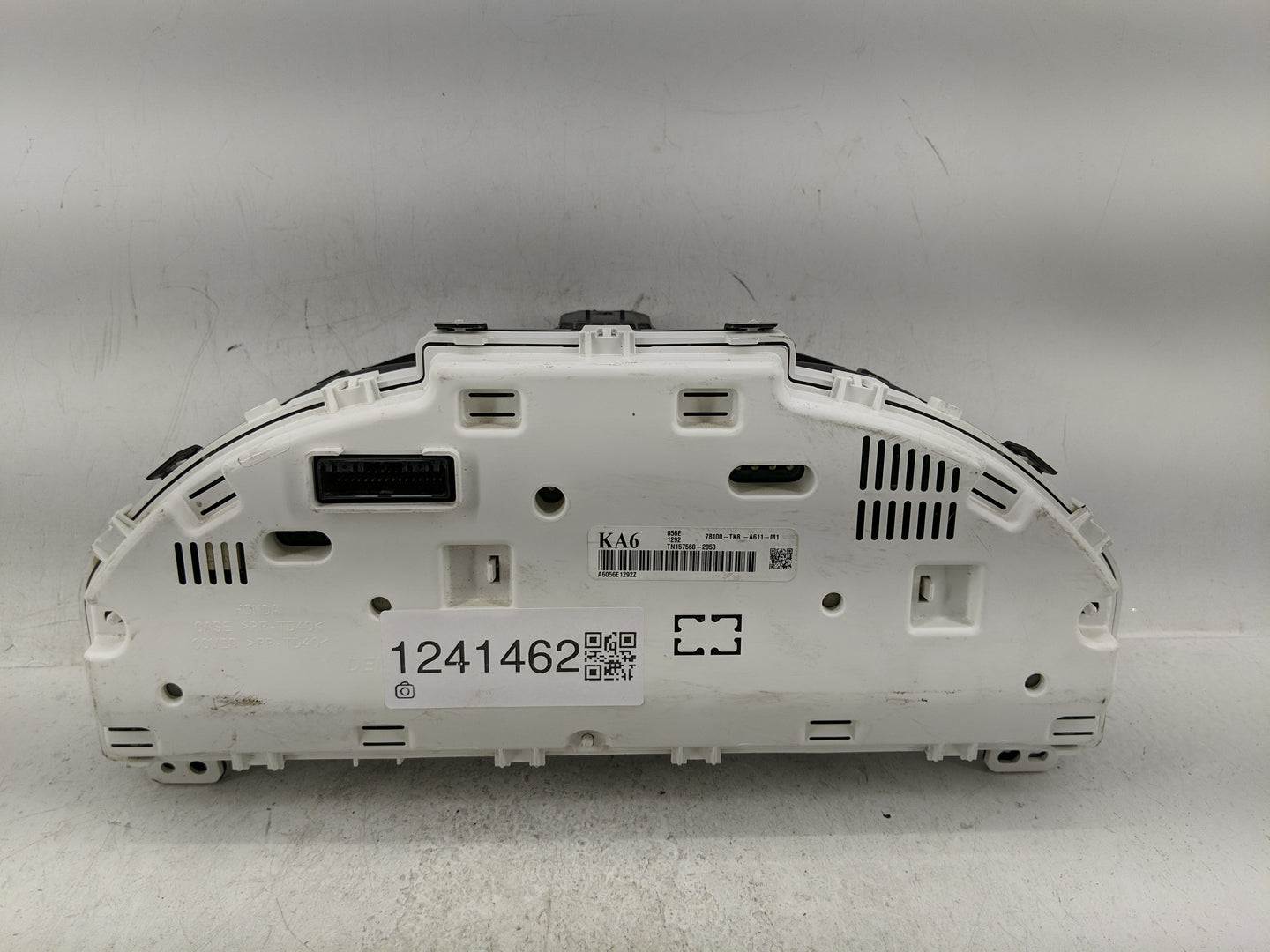 2014-2017 Honda Odyssey Instrument Cluster Speedometer Gauges P/N:TN157560-2053 78100-TK8-A611-M1 Fits Fits 2014 2015 2016 2