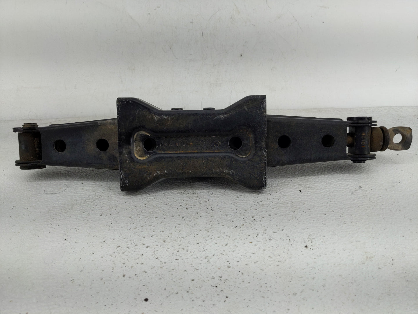 2014 Honda Odyssey Spare Scissor Car Jack - Oemusedautoparts1.com