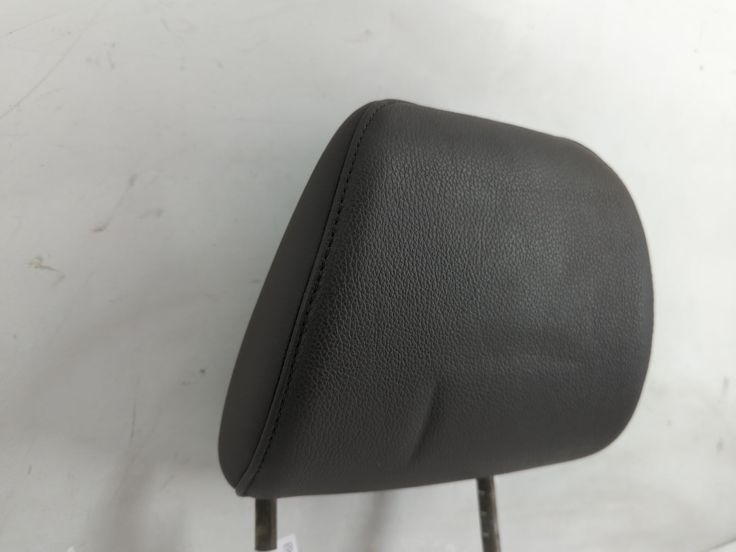 2014 Honda Odyssey Headrest Head Rest Rear Seat Fits OEM Used Auto Parts - Oemusedautoparts1.com