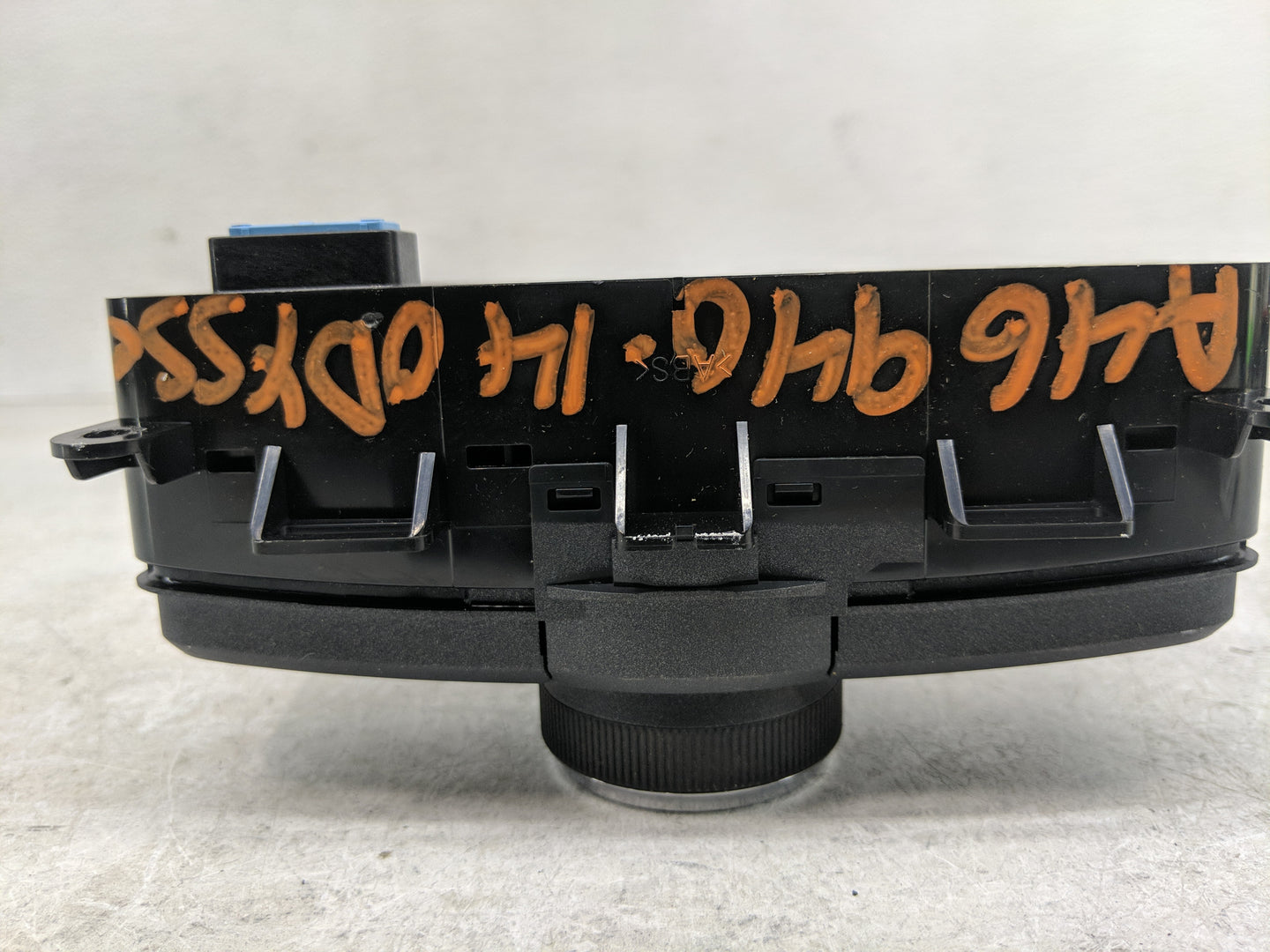 2014-2017 Honda Odyssey Radio Control Panel - Oemusedautoparts1.com