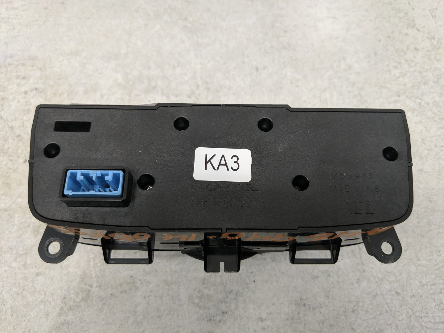 2014-2017 Honda Odyssey Radio Control Panel - Oemusedautoparts1.com