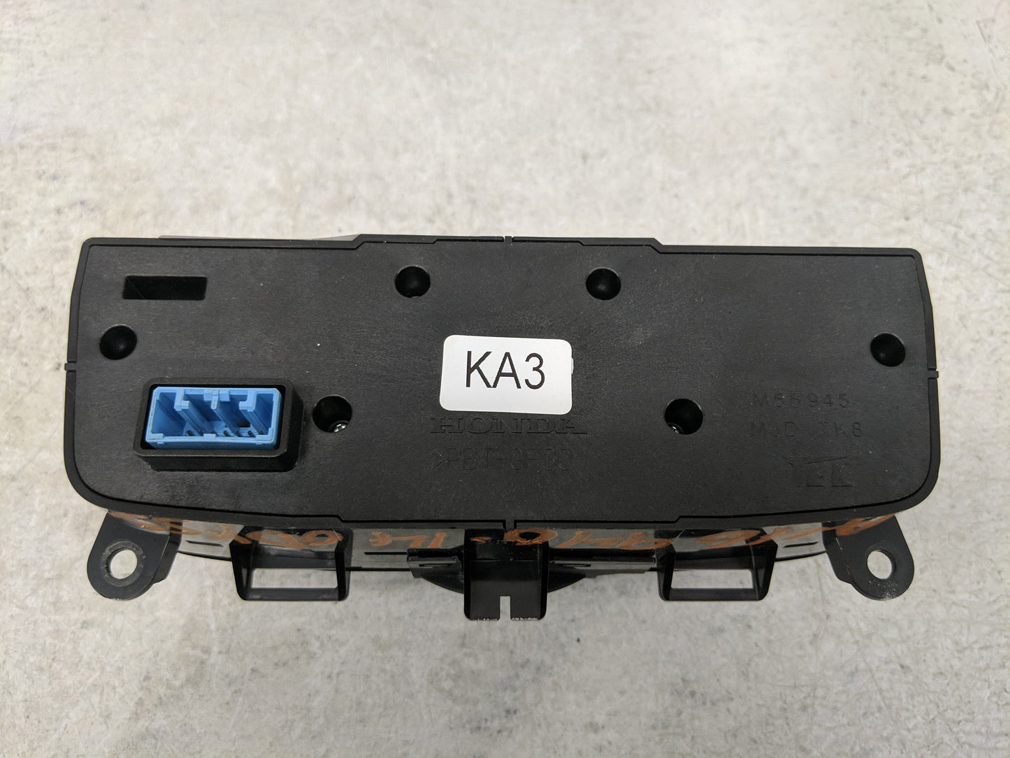 2014-2017 Honda Odyssey Radio Control Panel - Oemusedautoparts1.com