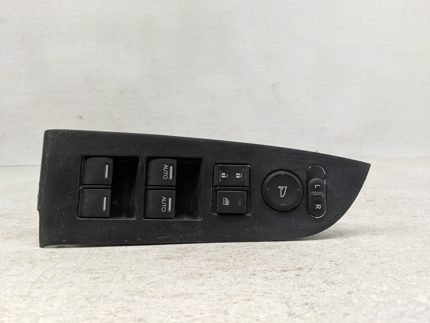 2014-2017 Honda Odyssey Master Power Window Switch Replacement Driver Side Left Fits Fits 2014 2015 2016 2017 OEM Used Auto 