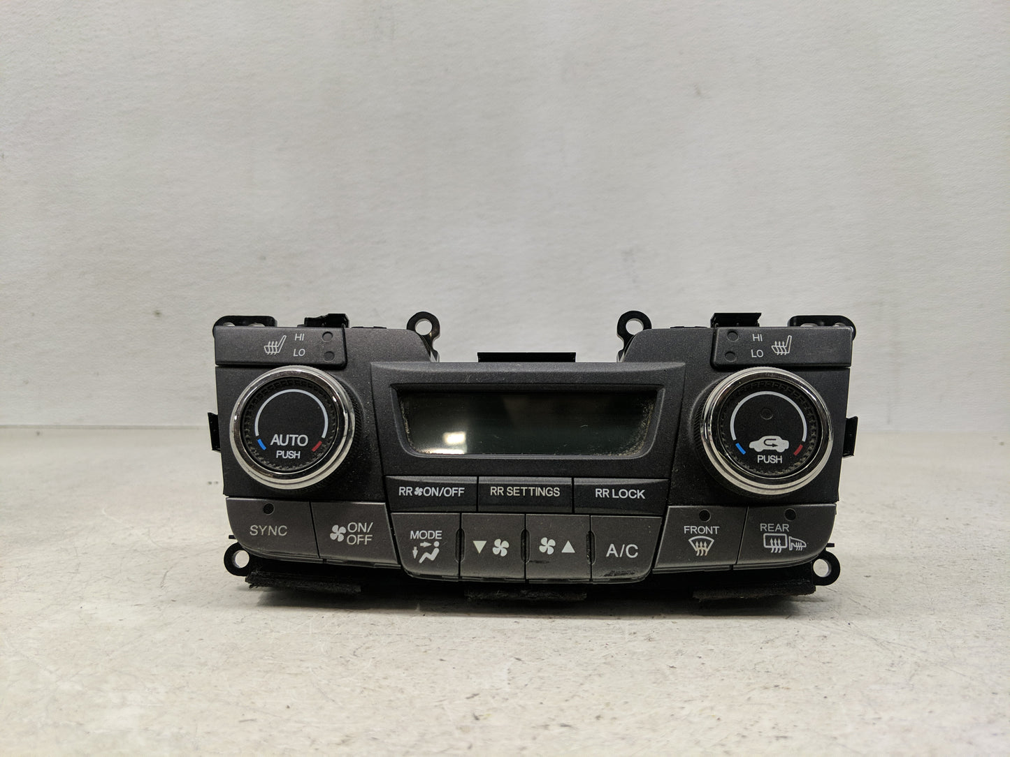 2011-2017 Honda Odyssey Climate Control Module Temperature AC/Heater Replacement P/N:NH365L Fits OEM Used Auto Parts - Oemus