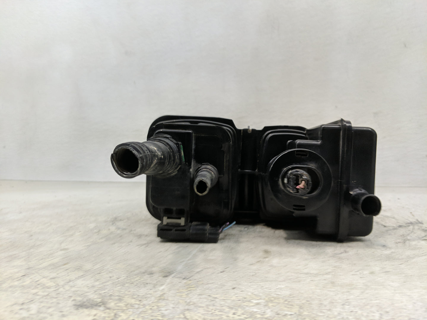 2014 Honda Odyssey Fuel Vapor Charcoal Canister - Oemusedautoparts1.com